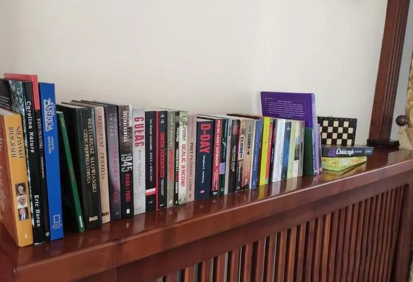 ベッドアンドブレックファースト Pokoje Gościnne Pałac W Balicach Instytut Zootechniki Pib