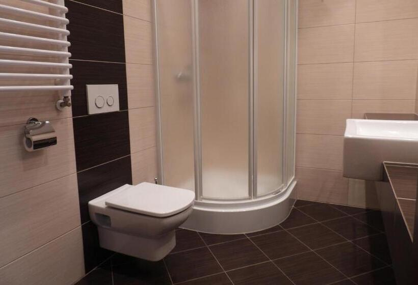 Bed and Breakfast Pokoje Gościnne Pałac W Balicach Instytut Zootechniki Pib