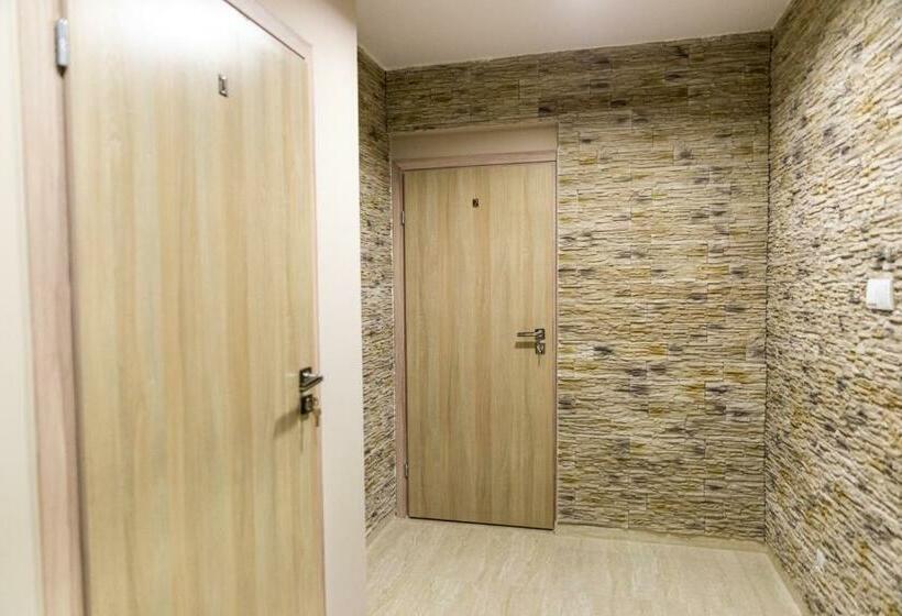 ベッドアンドブレックファースト Rr Pokoje