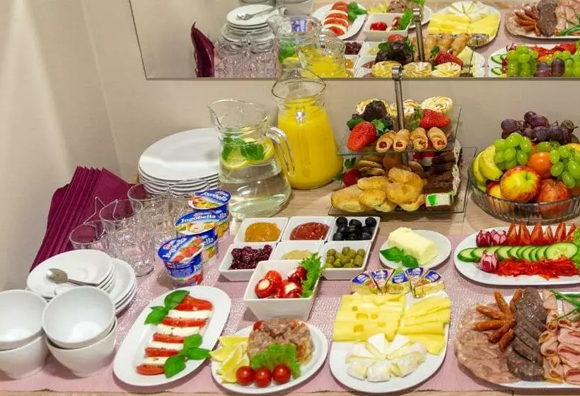 ベッドアンドブレックファースト Rr Pokoje