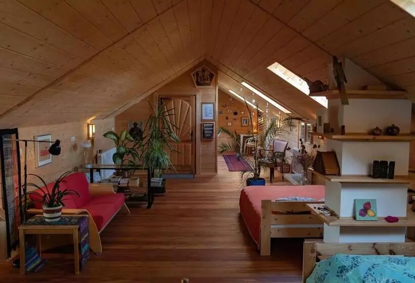 Aamiaismajoitus (B&B) żurawi Jar