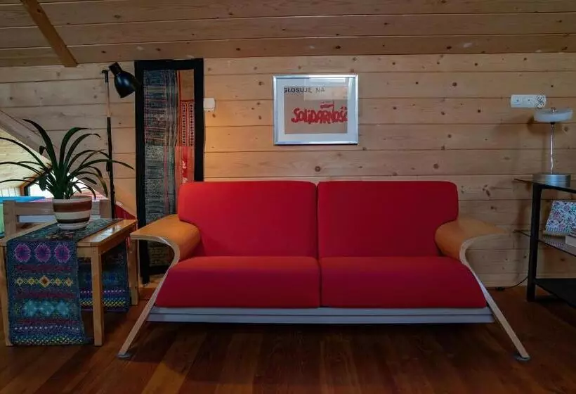 Aamiaismajoitus (B&B) żurawi Jar