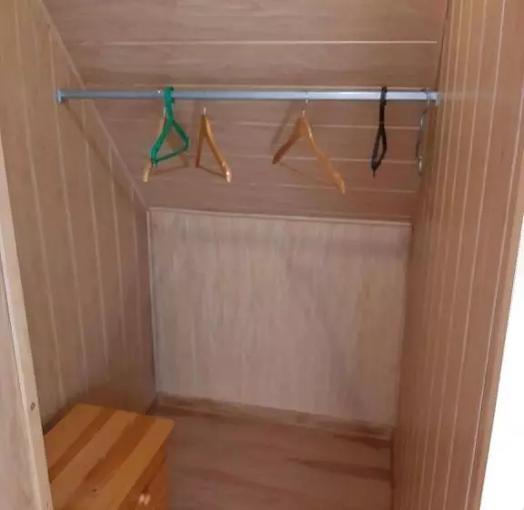 Aamiaismajoitus (B&B) Willa Tomida