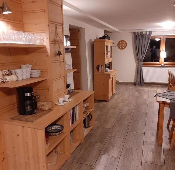 ベッドアンドブレックファースト Willa Tomida