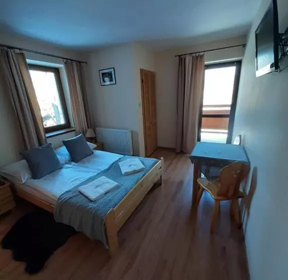 Aamiaismajoitus (B&B) Willa Tomida