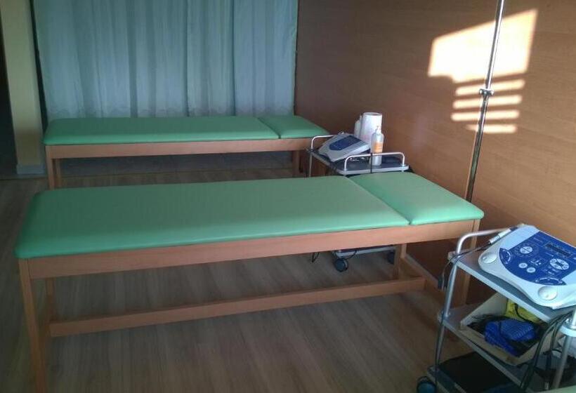 ホテル Dom Turysty Salus