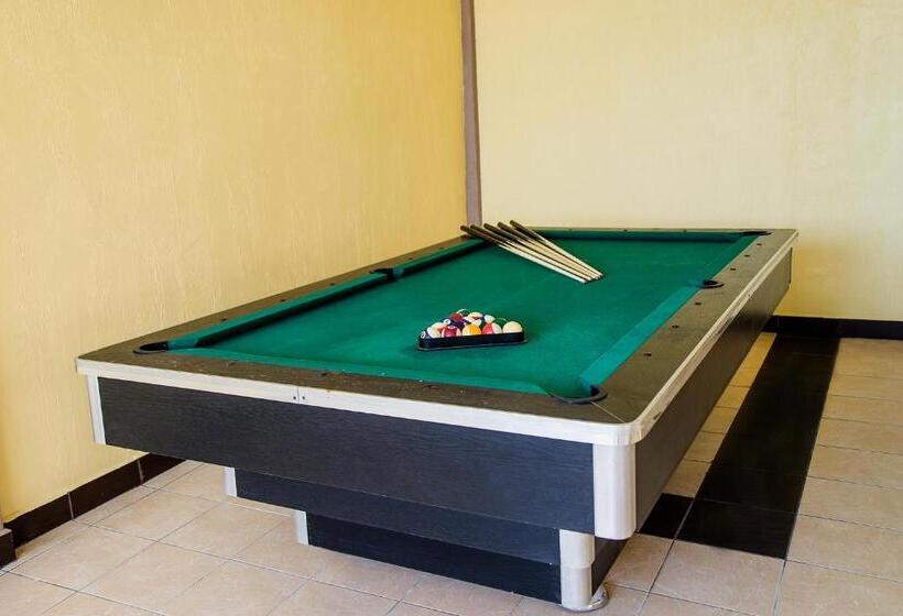 ホテル Dom Turysty Salus