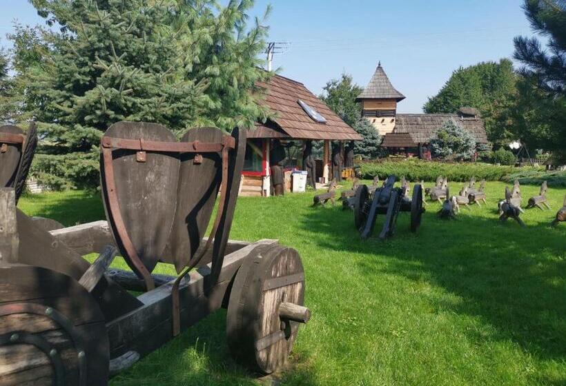 酒店 Gród Pędzików