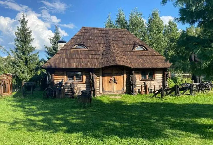 Hotelli Gród Pędzików