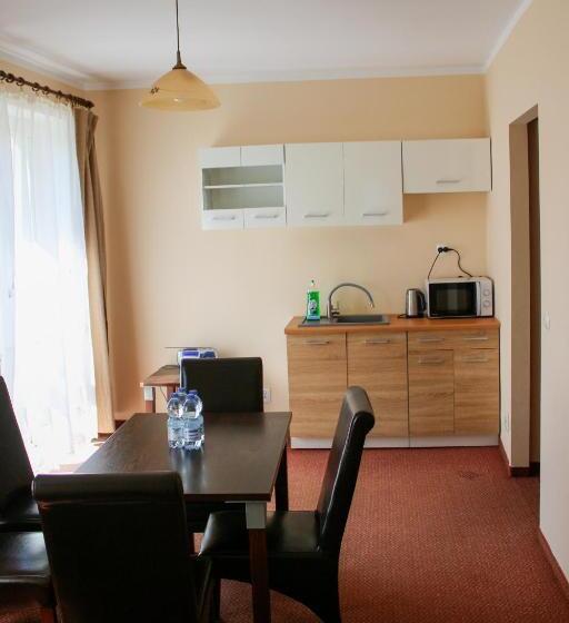 Отель Pensjonat 4 Pory Roku