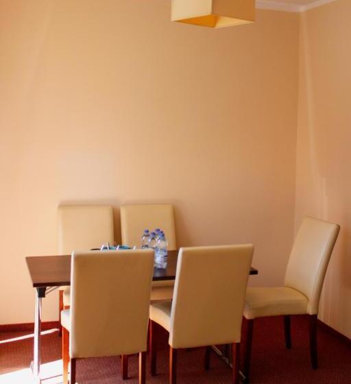 Отель Pensjonat 4 Pory Roku