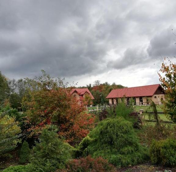 ホテル Pensjonat Enklawa