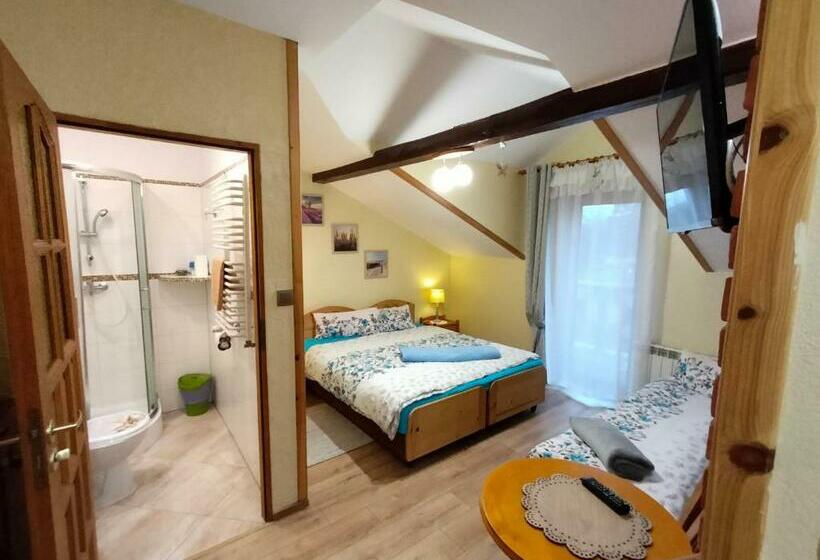 酒店 Pokoje Gościnne Justyna   Podlesice 34