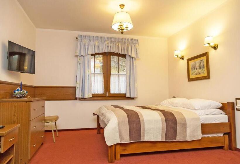 酒店 Ranczo W Dolinie   Bałtów