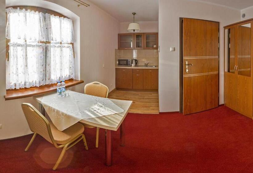 酒店 Ranczo W Dolinie   Bałtów