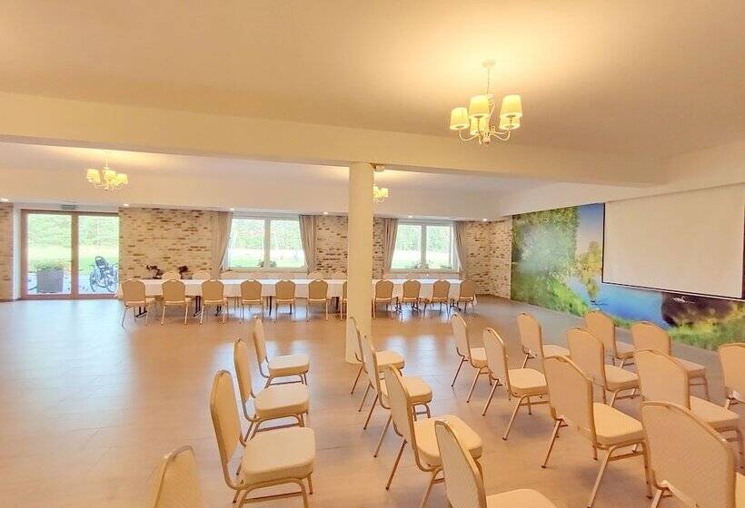 בית מלון כפרי źródło Raduni