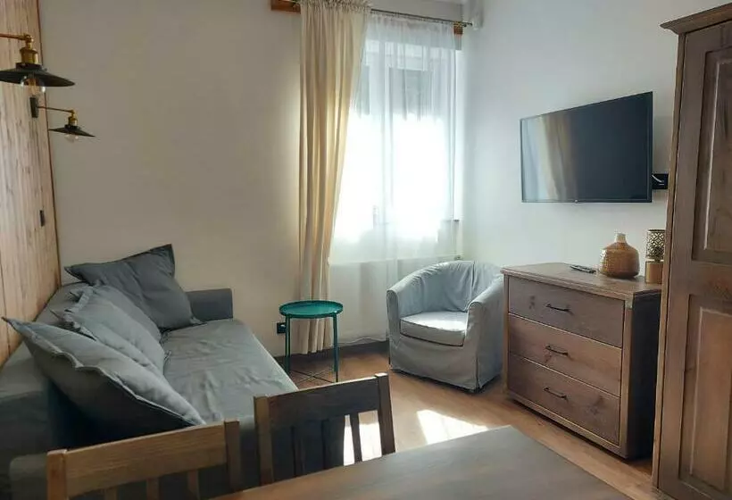 Majatalo 4 Strony świata Pokoje I Apartamenty