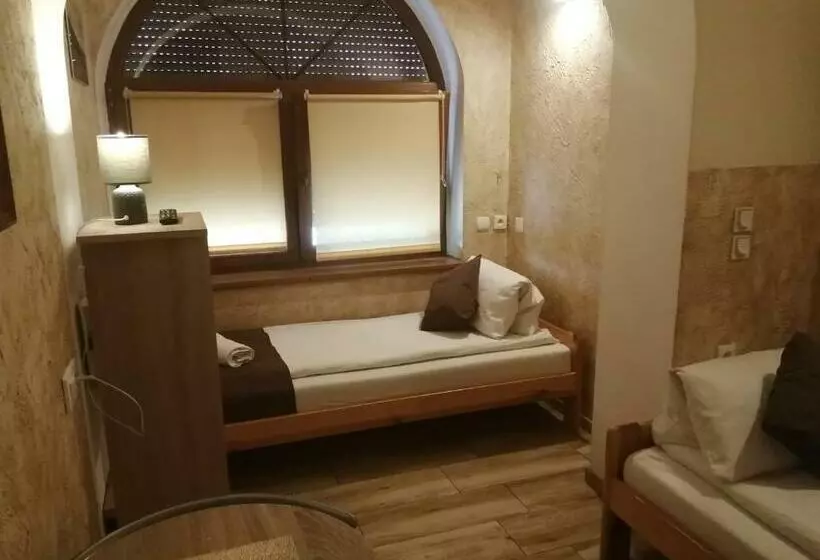 Majatalo Apartament I Pokoje Gościnne Gniezno