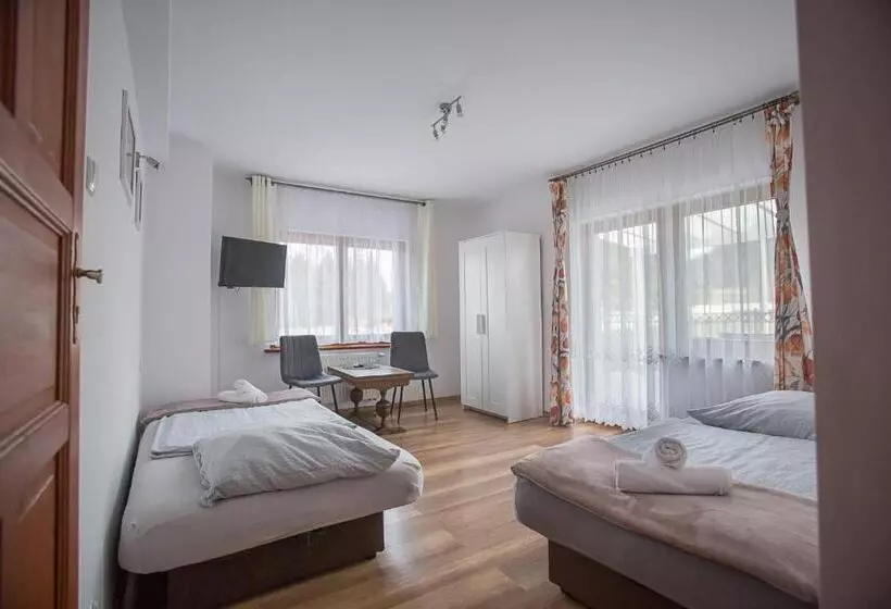 Majatalo Nad Cedronem