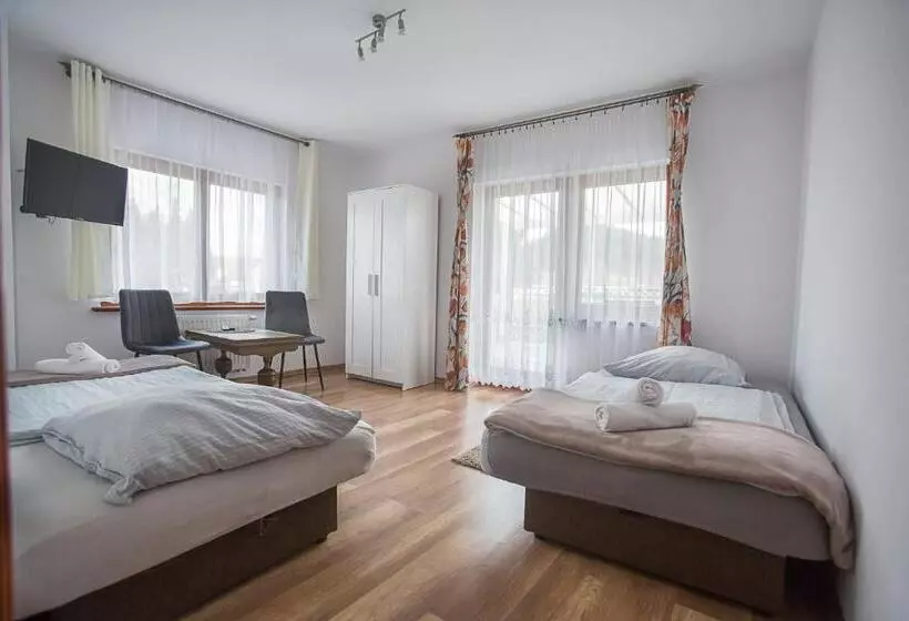 Majatalo Nad Cedronem