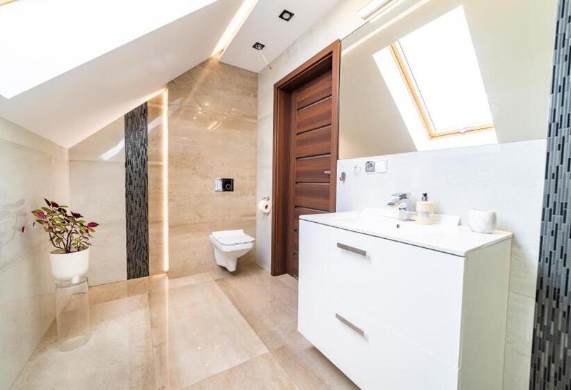 بنسيون Pokoje Na żurawiej 10