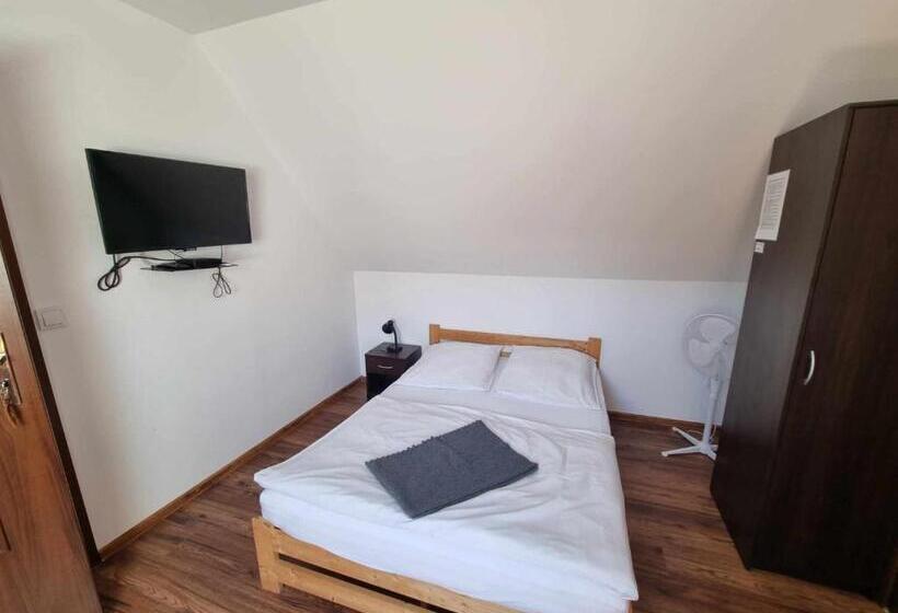 ペンション Willa Gazda