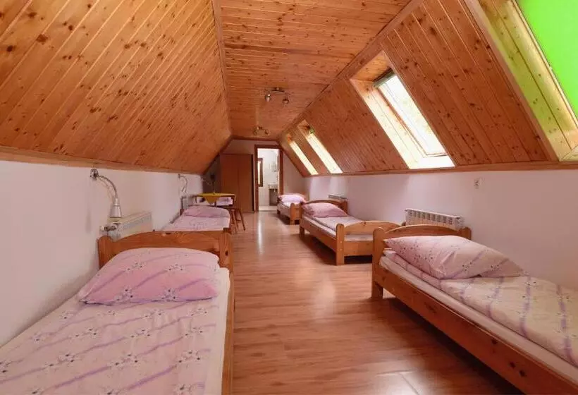 Pensjonat Lesniczówka