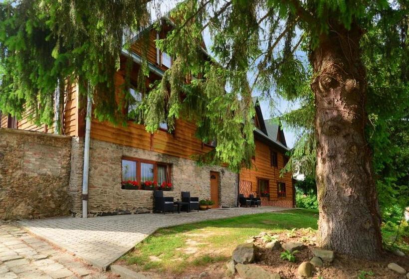 Pensjonat Lesniczówka