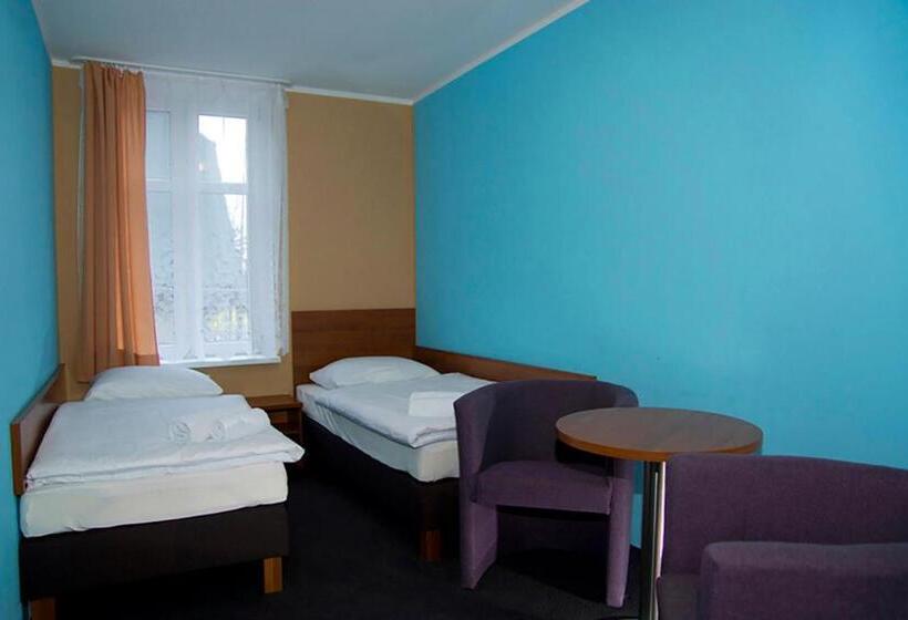 リゾートホテル Pensjonat Pory Roku