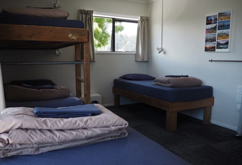 הוסטל Tasman Bay Backpackers