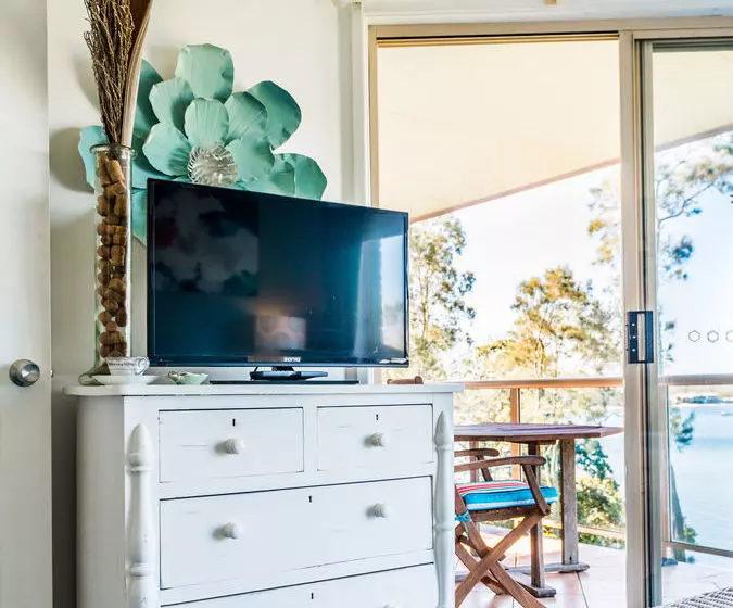 Anne S Waterfront Haven Bed And Breakfast