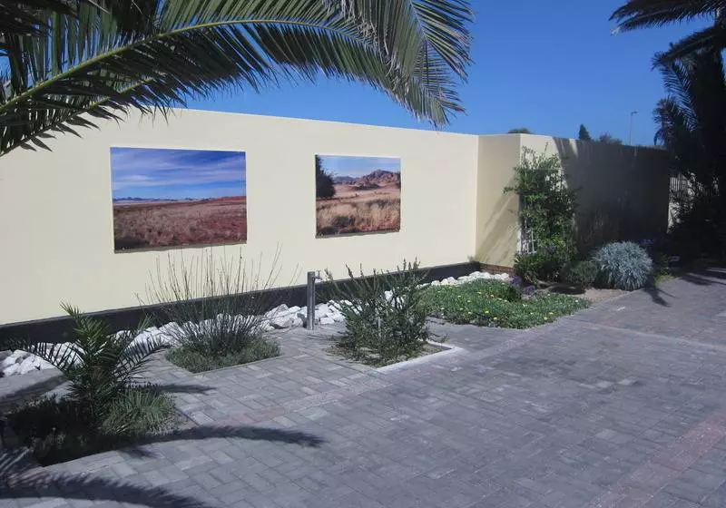 تختخواب و صبحانه Cornerstone Guesthouse