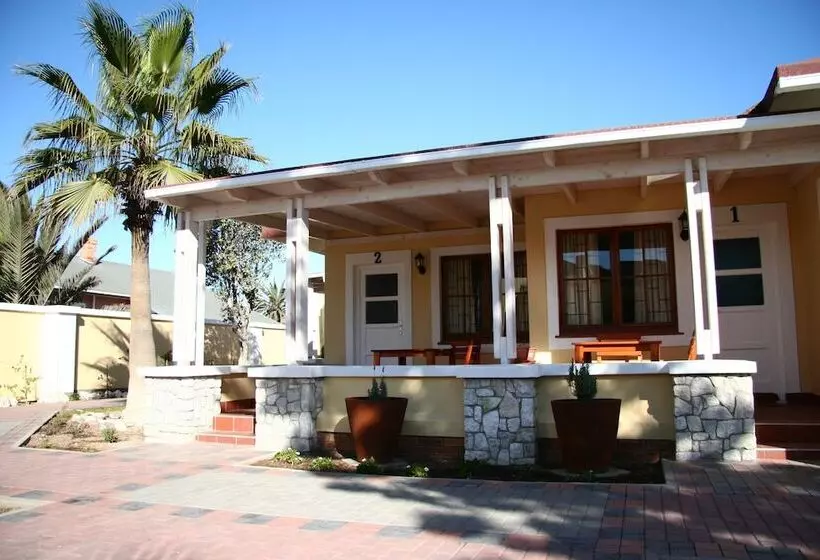 تختخواب و صبحانه Cornerstone Guesthouse