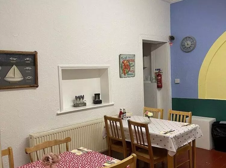 Bed and Breakfast Henry S On The Prom