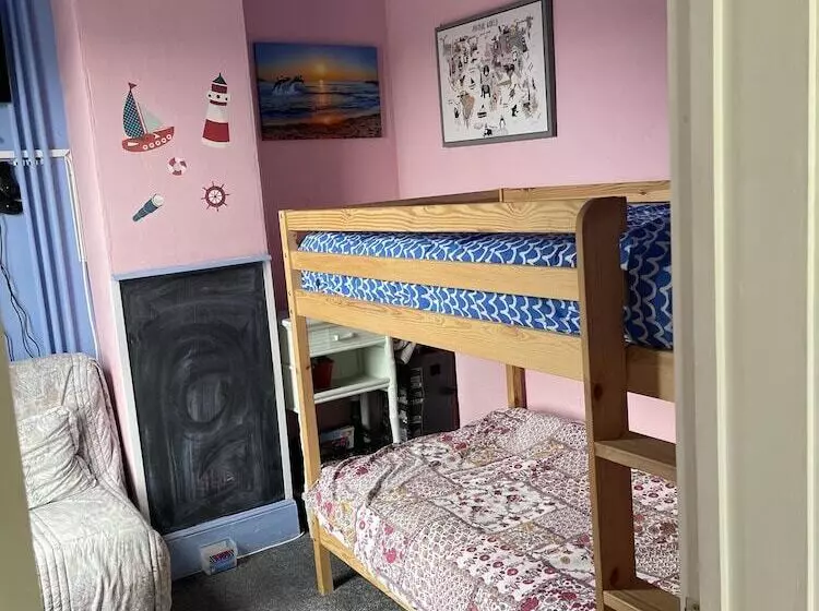 Bed and Breakfast Henry S On The Prom