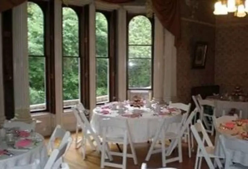 Bed and Breakfast Proctor Mansion Inn