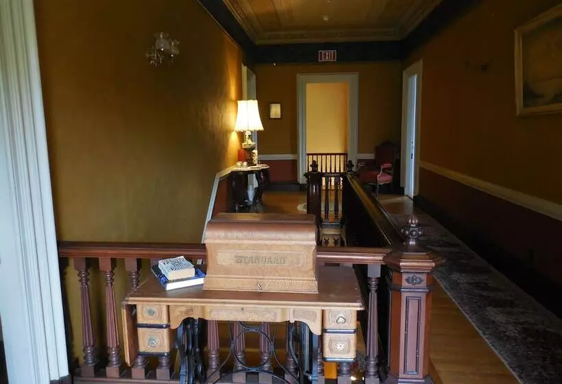 Bed and Breakfast Proctor Mansion Inn