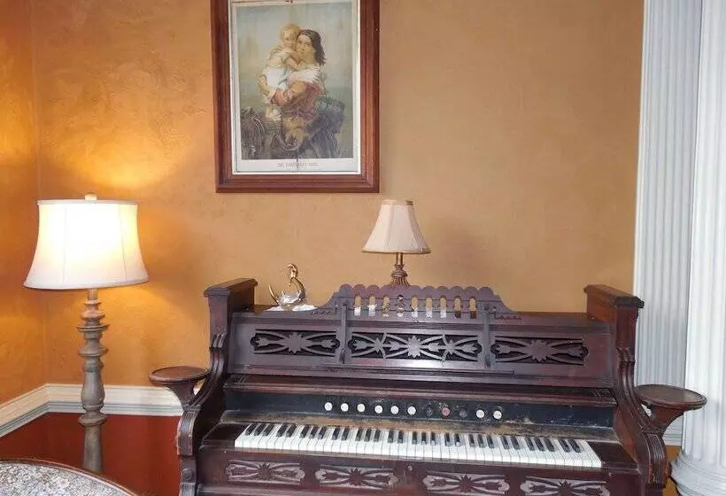 Bed and Breakfast Proctor Mansion Inn