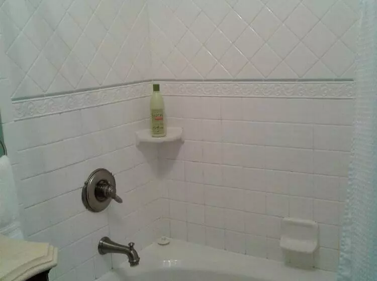 Bed and Breakfast Proctor Mansion Inn