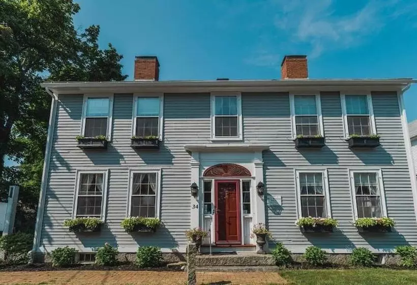 Bed and Breakfast Sally Webster Inn