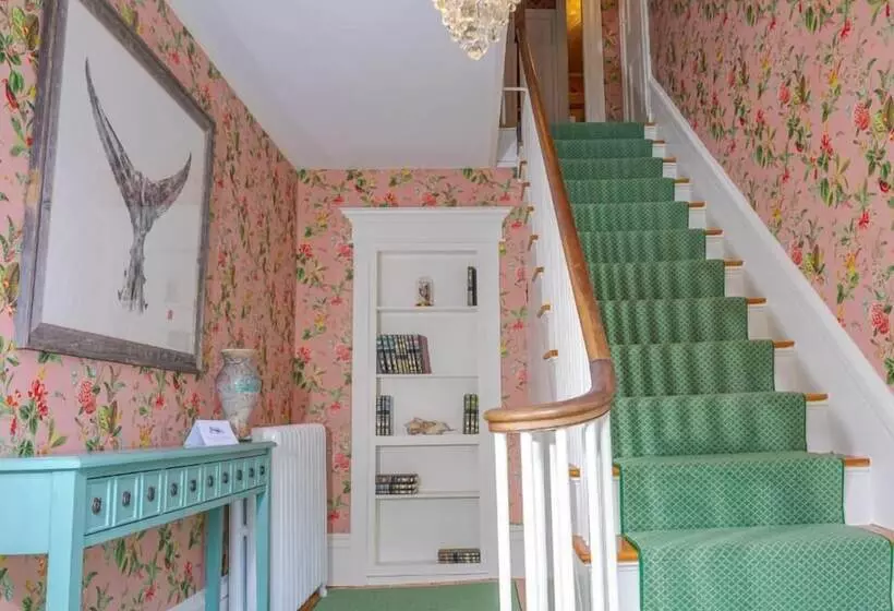 Bed and Breakfast Sally Webster Inn