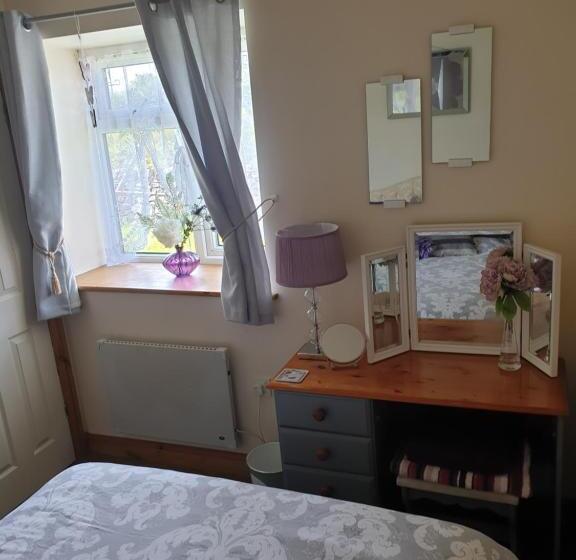 Broadlea Of Robgill Country Cottage & Bed And Breakfast