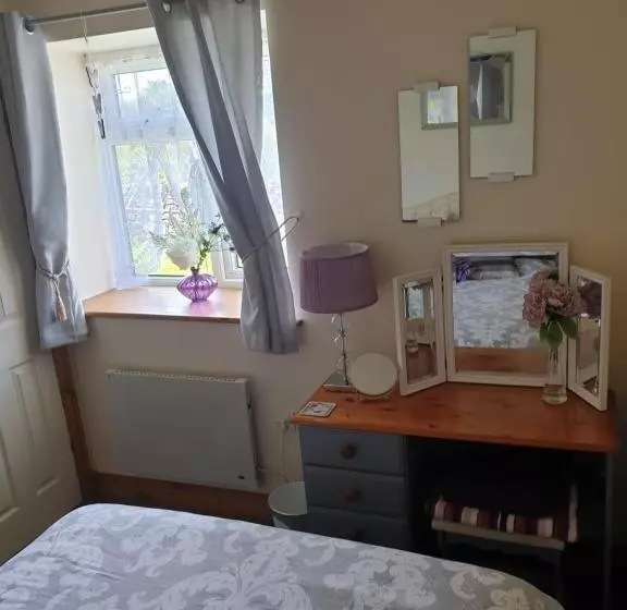 Broadlea Of Robgill Country Cottage & Bed And Breakfast