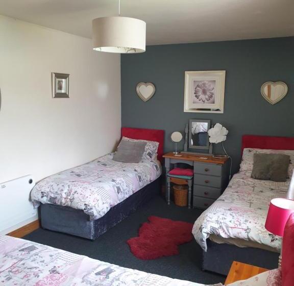 Broadlea Of Robgill Country Cottage & Bed And Breakfast