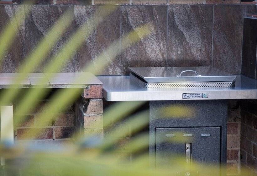 Byron Central Apartments