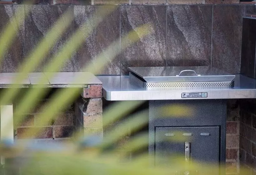 Byron Central Apartments