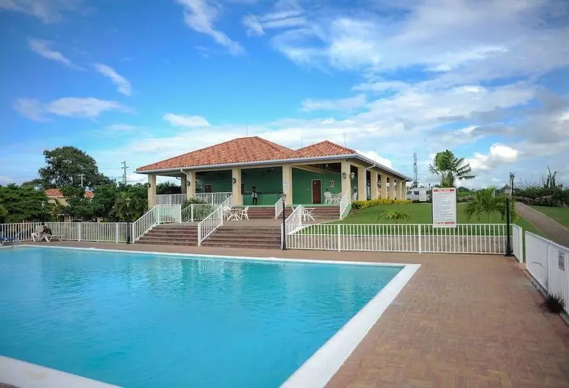 Country Club Mangowalk Townhouse
