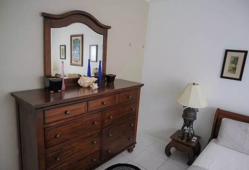 Country Club Mangowalk Townhouse
