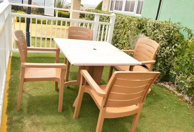 Country Club Mangowalk Townhouse