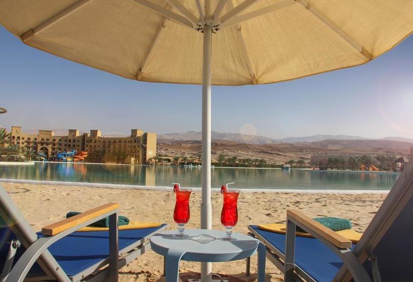 مسافرخانه Lagoon Hotel & Resort